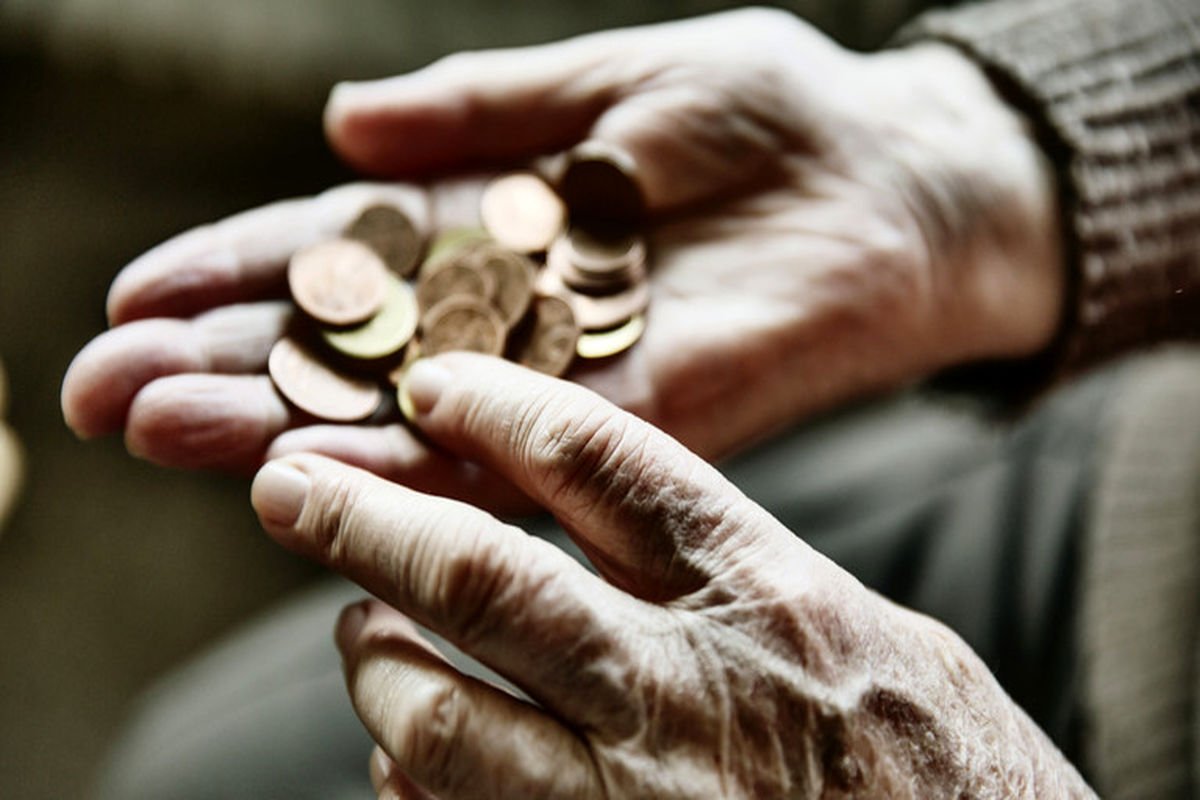 از هر شش آلمانی مسن، یک نفر در خطر فقر است