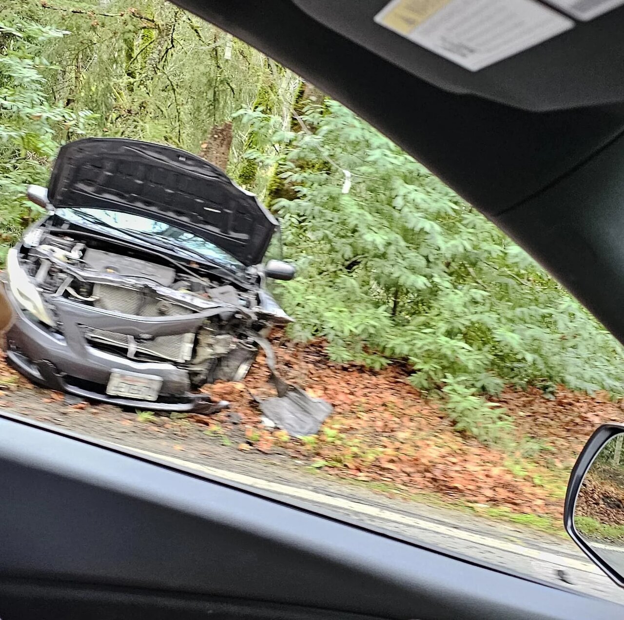 اولین تصادف تسلا سایبرتراک پس از فاش شدن / برخورد پیکاپ بزرگ تسلا با تویوتا کرولا در جاده / عکس