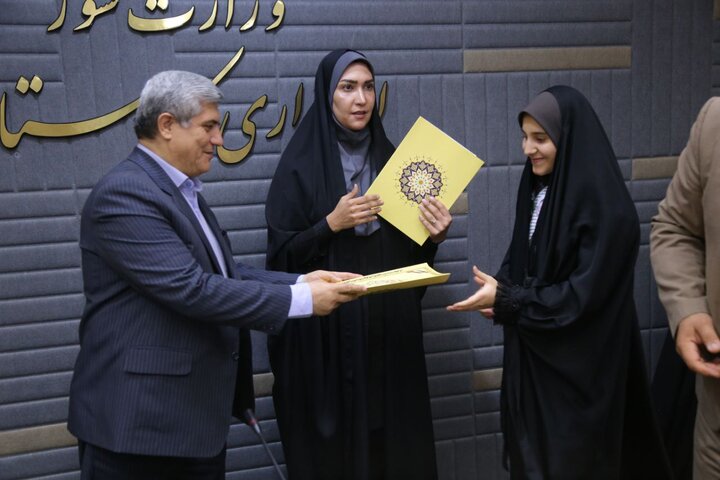 دیدار دختران نخبه کردستان با استاندار؛ از بیان توانمندی ها تا مطالبات