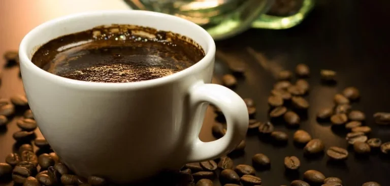 خوردن قهوه برای لاغری شکم